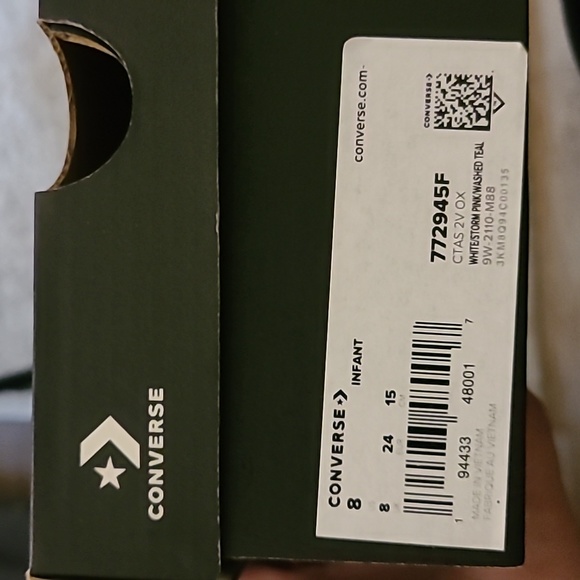 Converse Chuck Taylor Allstar Castle Size 8 Toddler - Picture 2 of 6